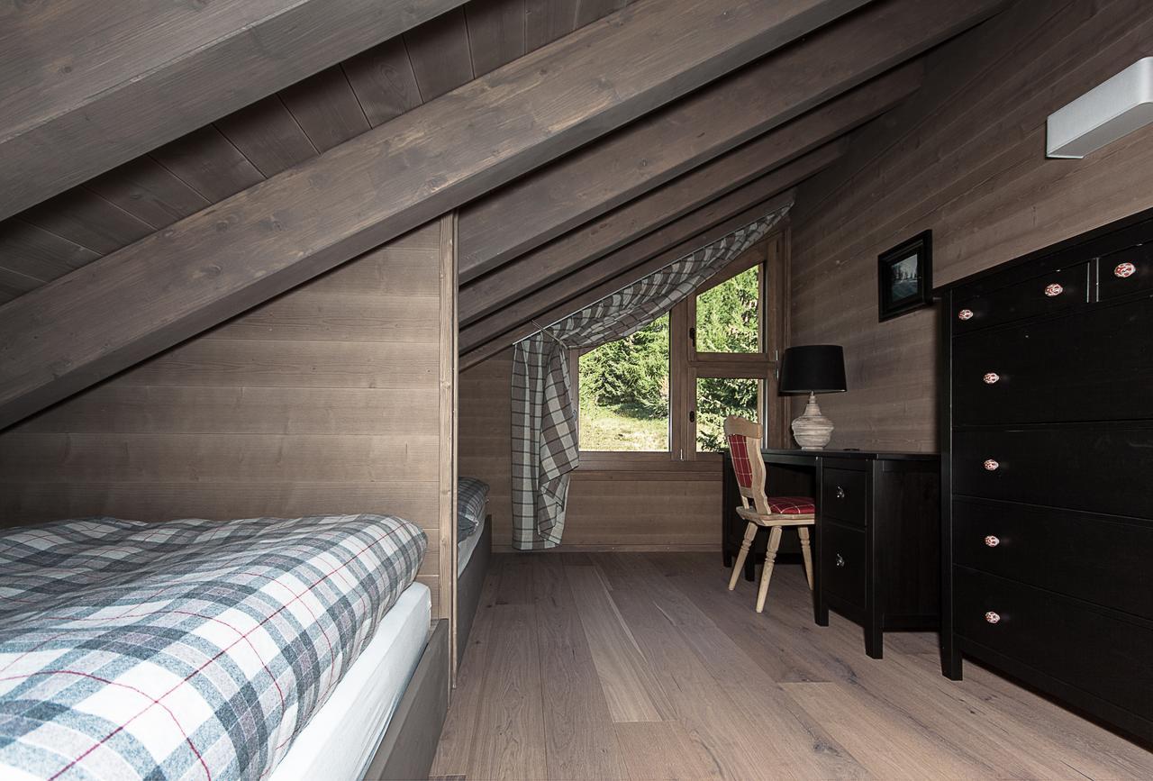Chalet Kristall Rosswald Zewnętrze zdjęcie